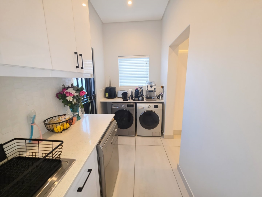 4 Bedroom Property for Sale in Sandown Western Cape